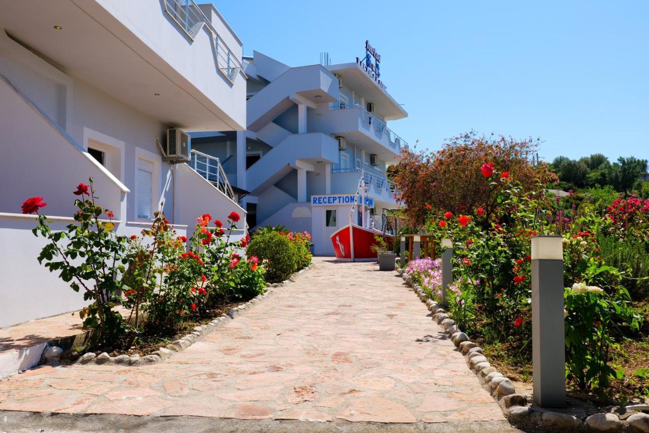 Hotel Two Mermaids كساميل المظهر الخارجي الصورة