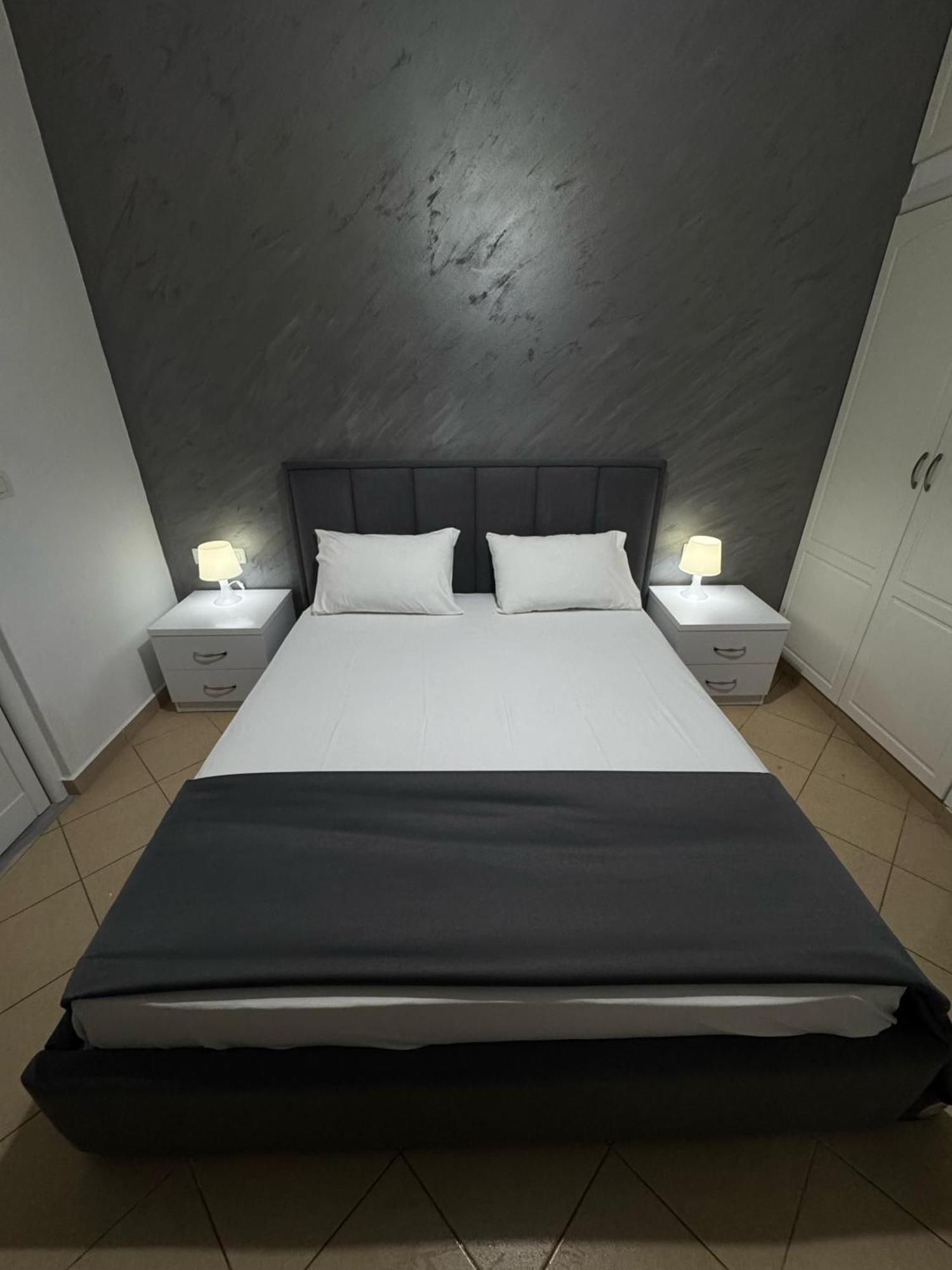 Hotel Two Mermaids كساميل المظهر الخارجي الصورة