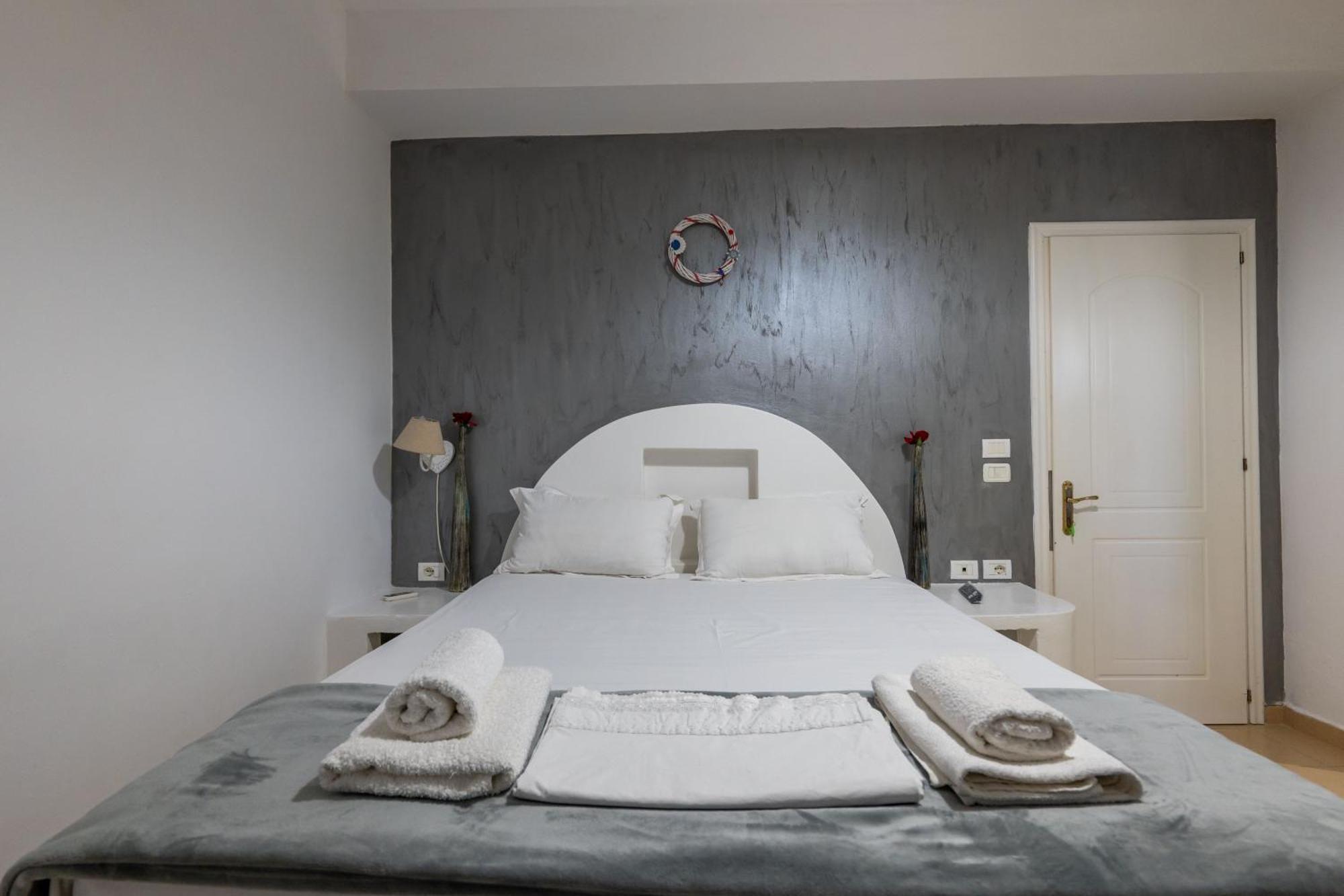 Hotel Two Mermaids كساميل المظهر الخارجي الصورة