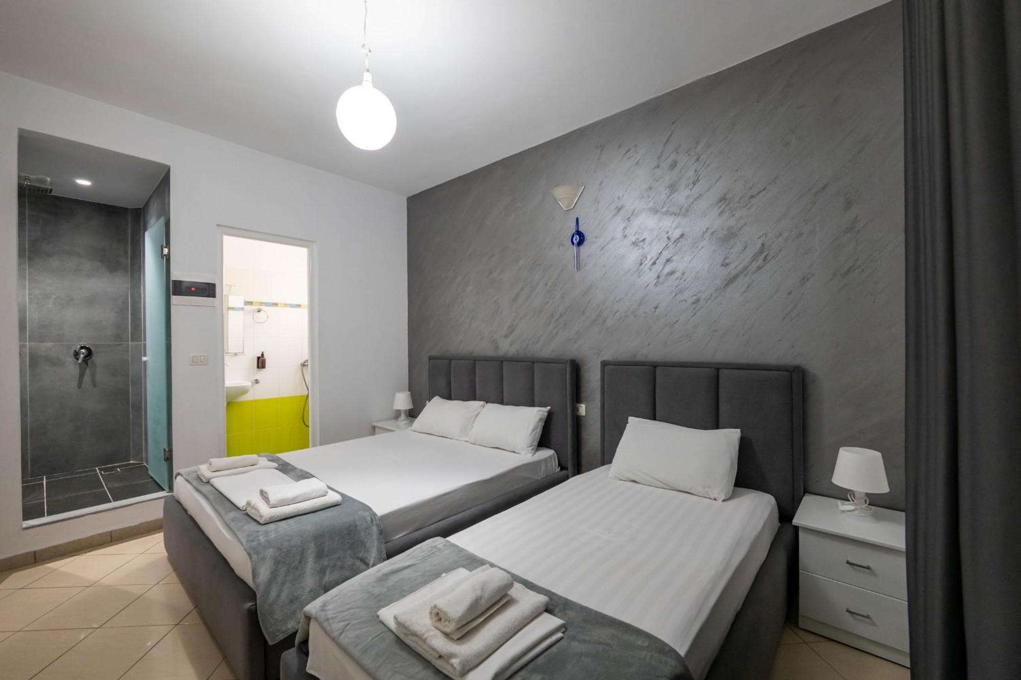 Hotel Two Mermaids كساميل المظهر الخارجي الصورة