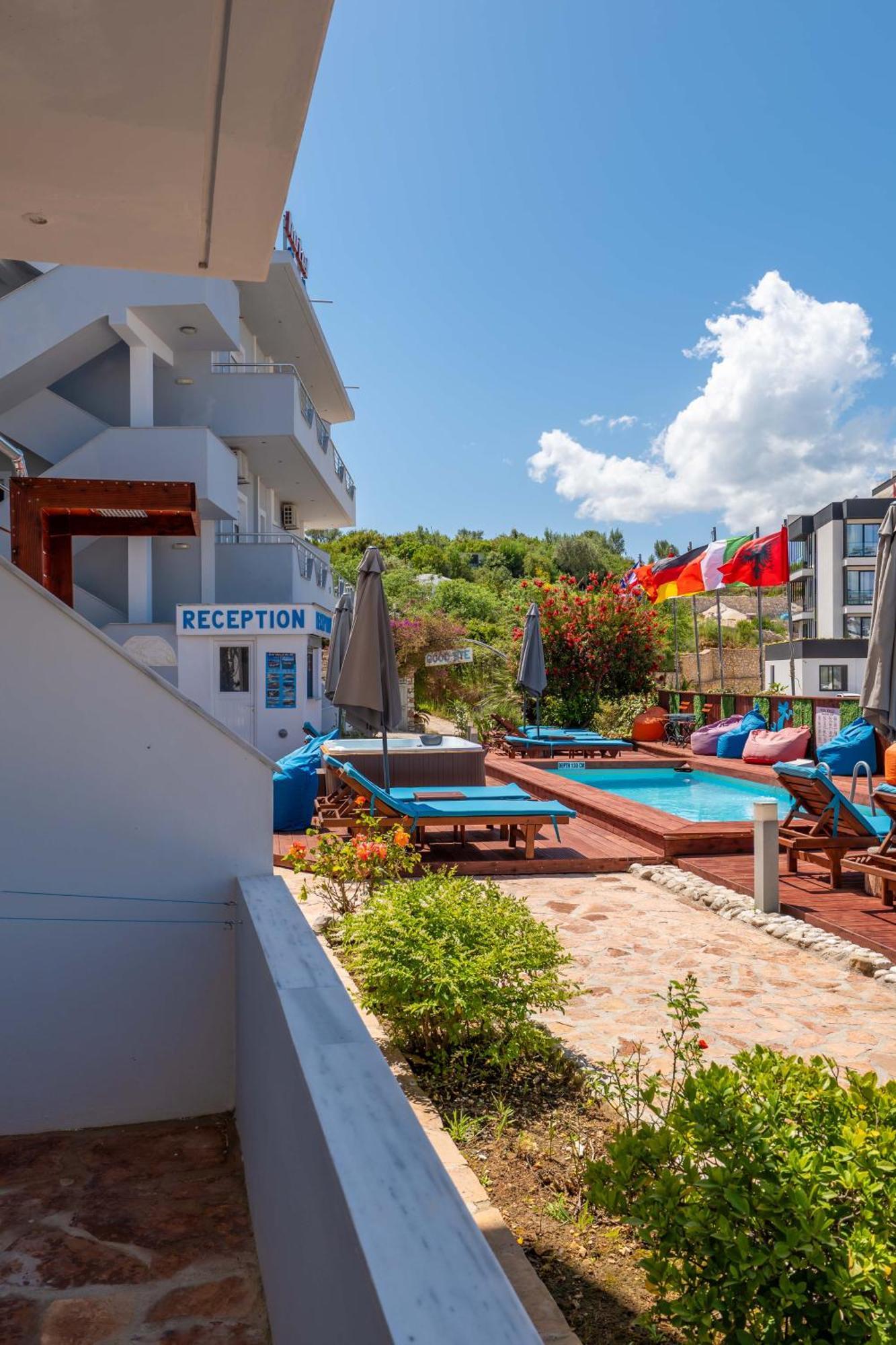 Hotel Two Mermaids كساميل المظهر الخارجي الصورة